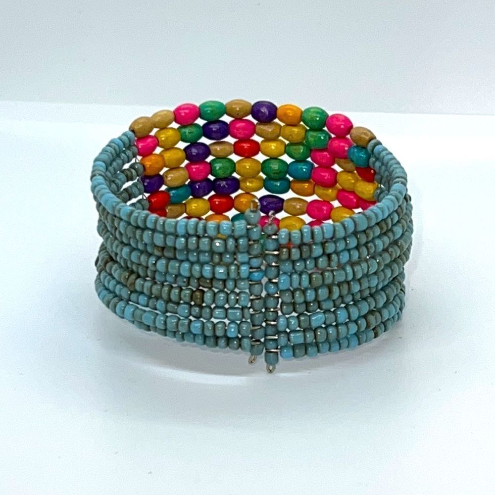 Three Beautiful Beaded Retro Bracelets - Picture 7 of 11